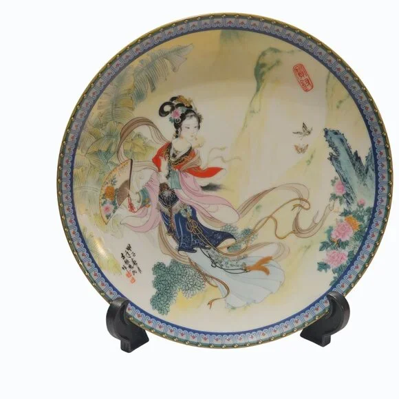 Vintage Chinese Imperial Jingdezhen Porcelain Plate 1985 Beauties Of Red Mansion - Picture 3 of 12